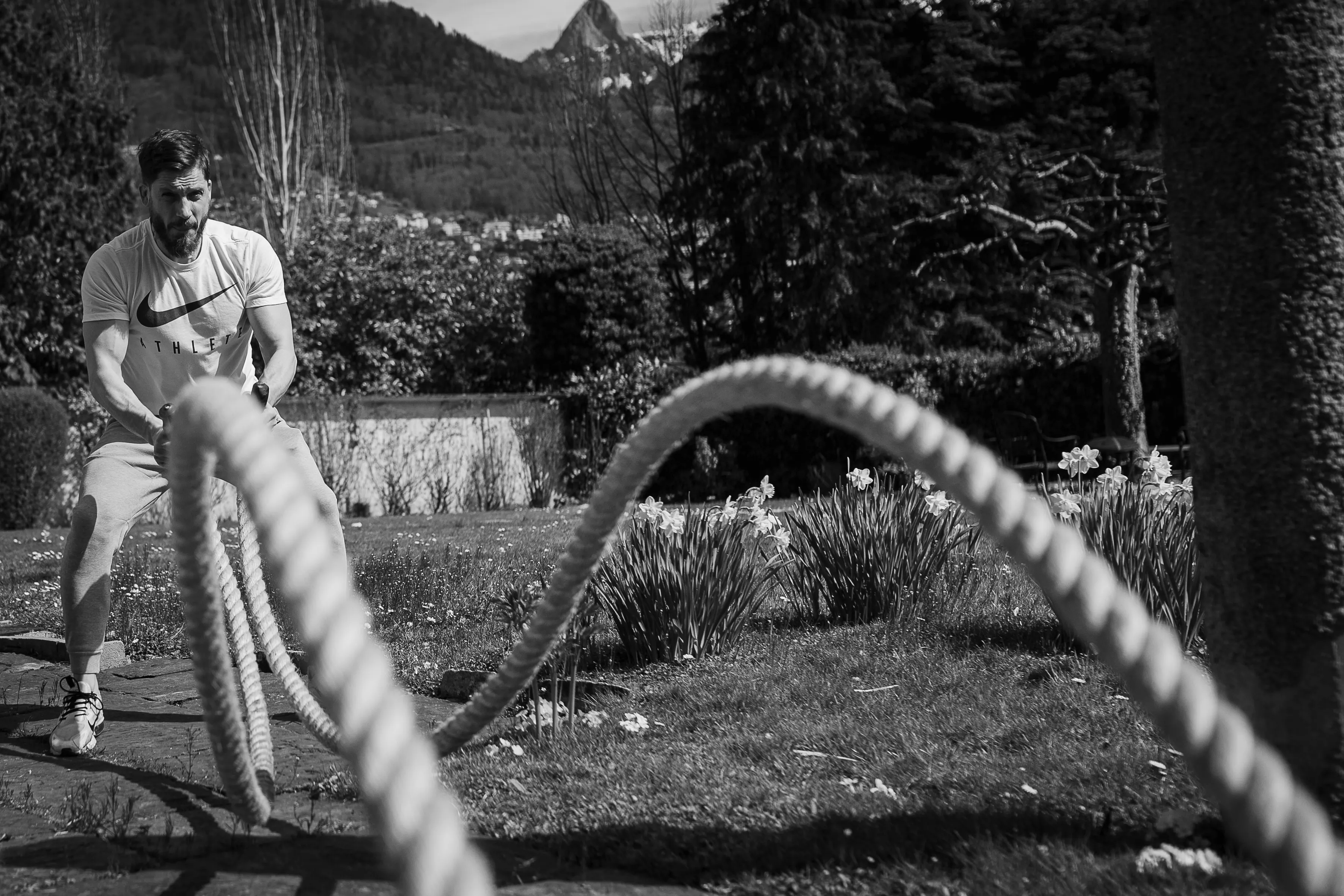 Alex Hofmann beim Battle-Rope-Training